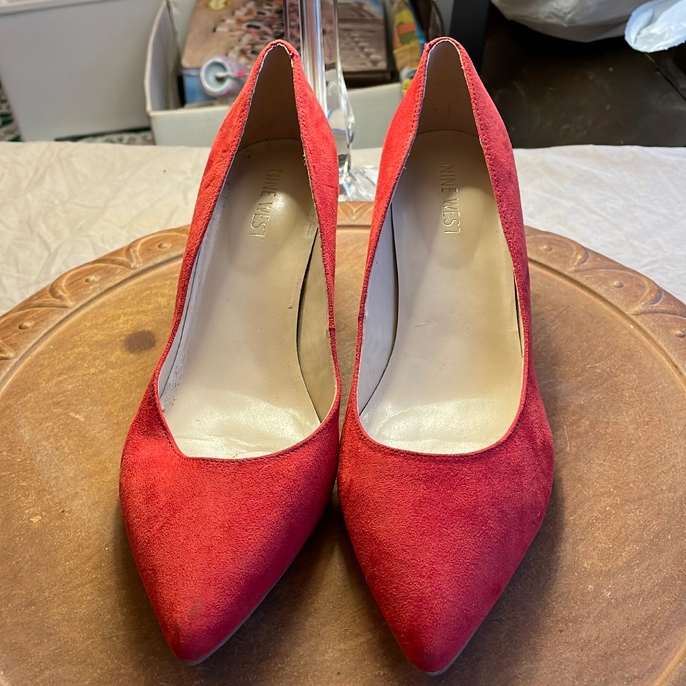 Nine West red block heel shoes